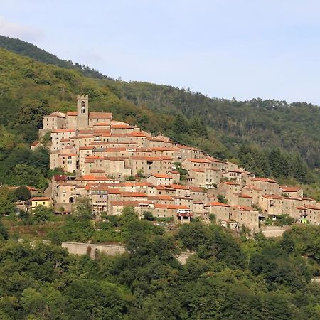 Casa Vacanza Ilia Pescia Luaran gambar
