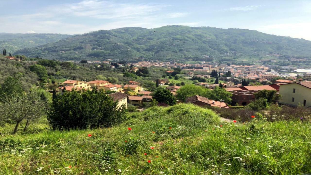 Casa Vacanza Ilia Pescia Luaran gambar