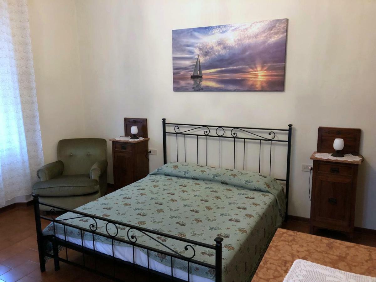 Casa Vacanza Ilia Pescia Luaran gambar