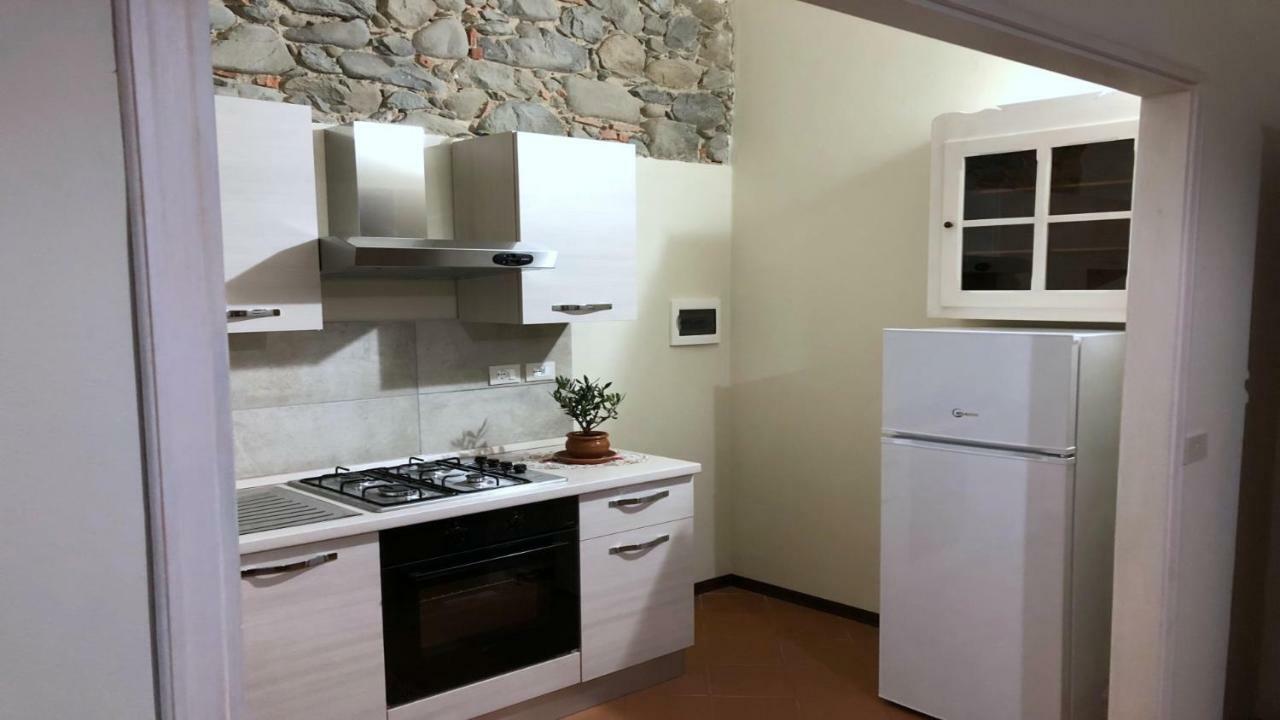 Casa Vacanza Ilia Pescia Luaran gambar