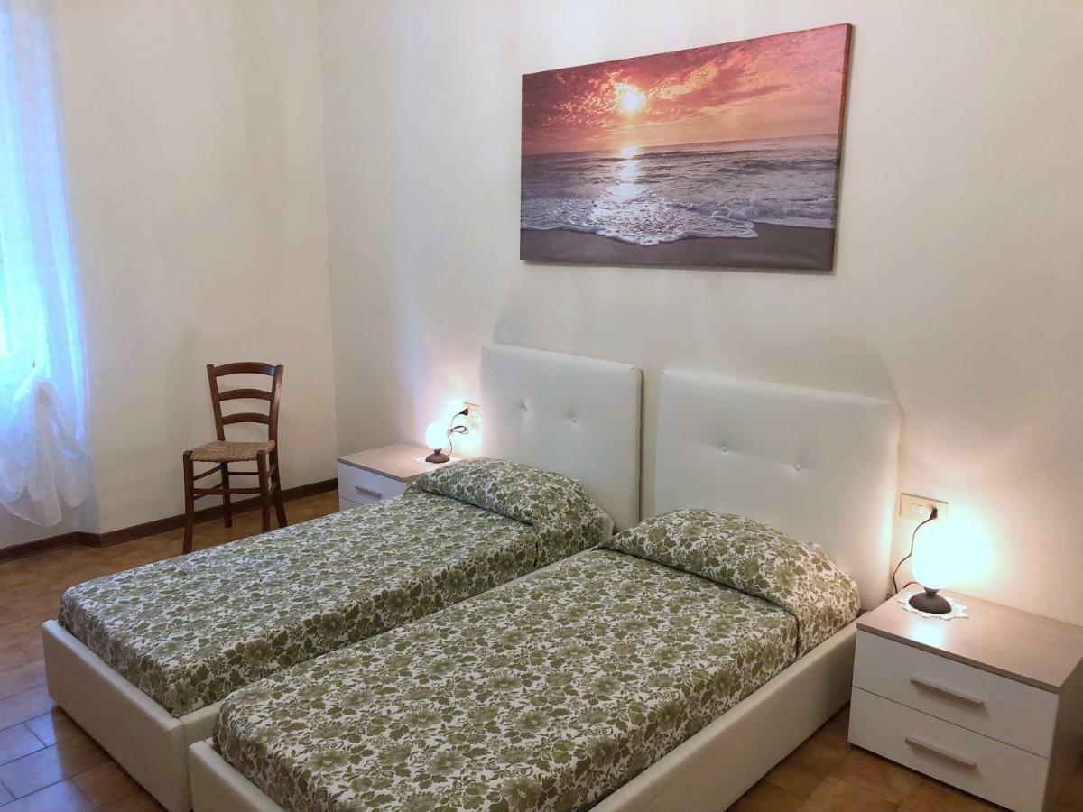 Casa Vacanza Ilia Pescia Luaran gambar