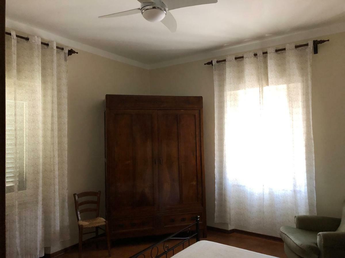 Casa Vacanza Ilia Pescia Luaran gambar