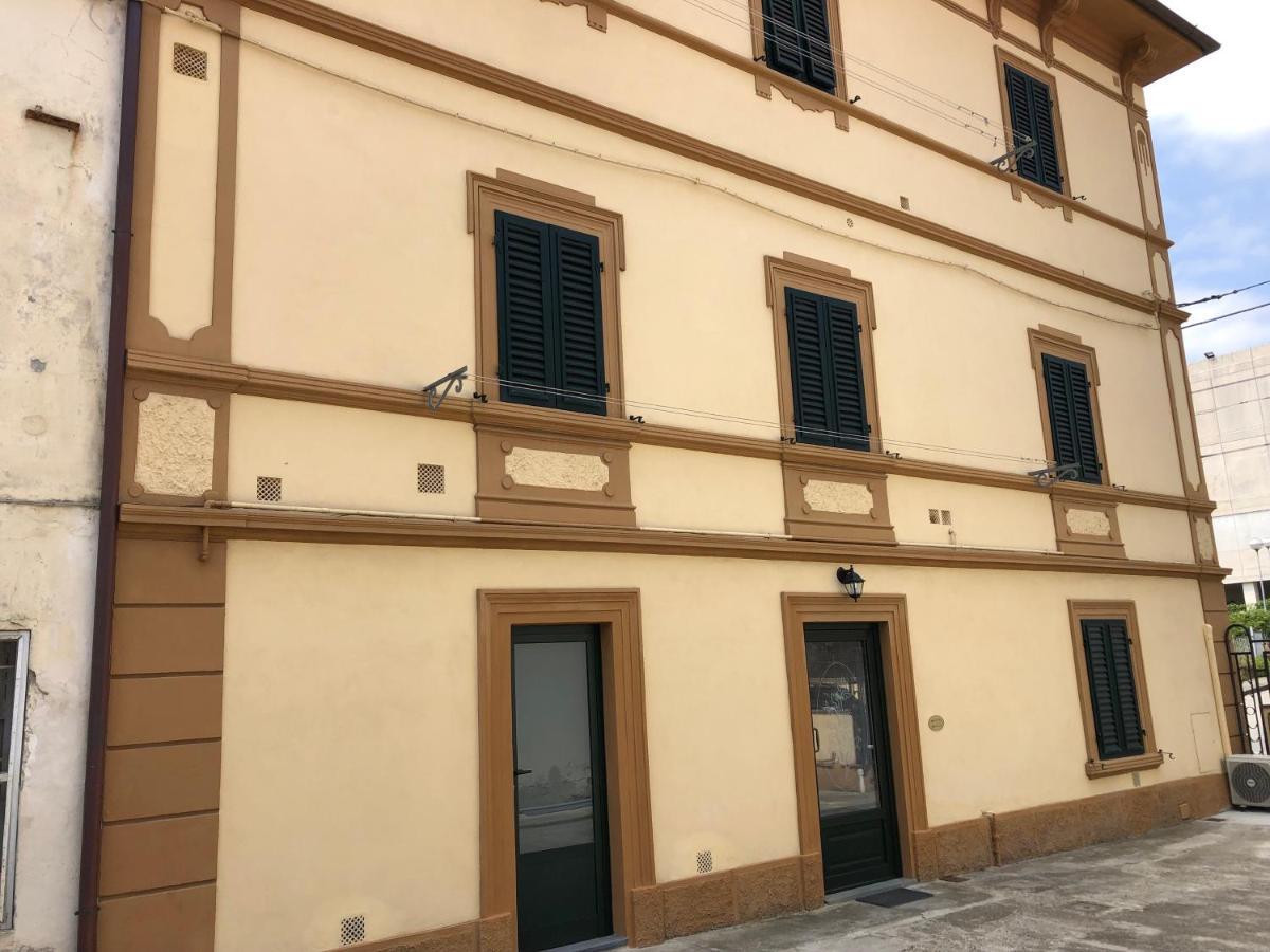 Casa Vacanza Ilia Pescia Luaran gambar