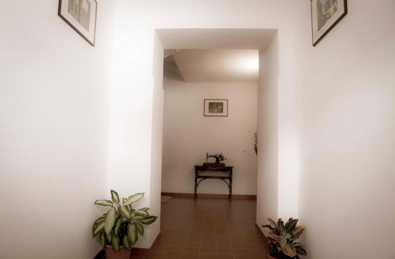 Casa Vacanza Ilia Pescia Luaran gambar