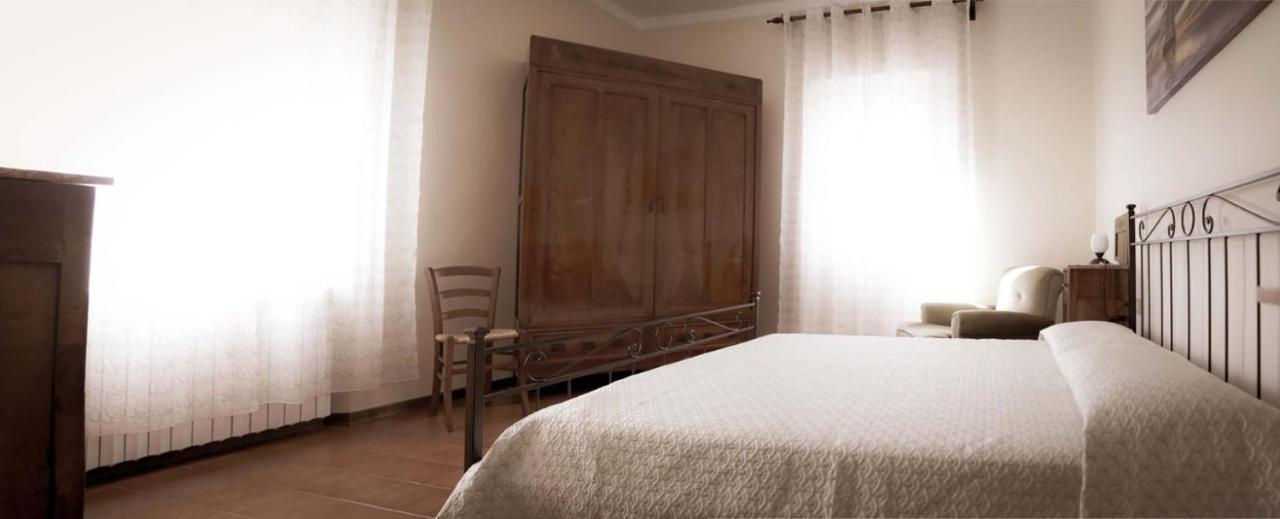 Casa Vacanza Ilia Pescia Luaran gambar