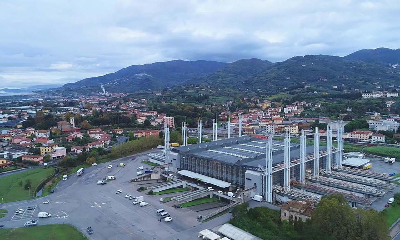 Casa Vacanza Ilia Pescia Luaran gambar